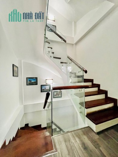 Cần thu hồi vốn , Bán nhà Kim Ngưu , 64m2x 5T , chỉ 5 tỷ2 , ngõ nông , lô góc thoáng