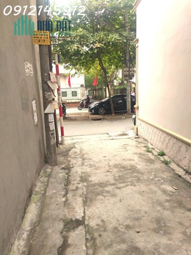 Bán đất CẦU DIỄN tặng nhà 2T, 42m2, 2T, ở ngay, nhỉnh 2 tỷ