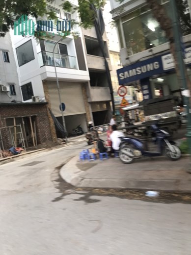 cần bán gấp nhà thạch bàn long biên Hà Nội gần cầu vinh tuy dt 55m2 giá 4ty