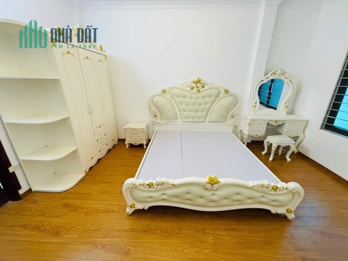 Bán nhà MP Vân Trì , 80m X 4t, khu phố vip kinh doanh sầm uất, đường ô tô trách, .Giá chỉ nhỉnh 6