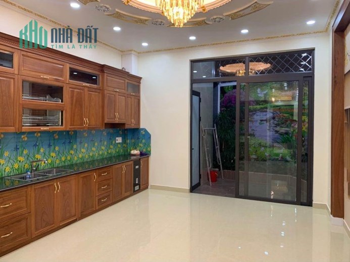 Bán nhà 5 tầng đẹp lung linh có thang máy phố Quán Nam, Lê Chân, Hải Phòng, diện tích 89m2, giá cực