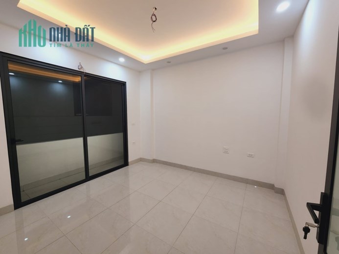 P/LÔ Ô TÔ ĐỖ CỬA NỘI THẤT VIP TRƯƠNG ĐỊNH 38M2 GIÁ NHỈNH 3 TỶ