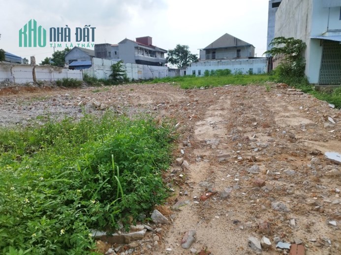 cần bán lô đất rộng 1200m2 tận 850m thổ cư ngay gần nhà máy sang sung thái nguyên ngay mặt đường