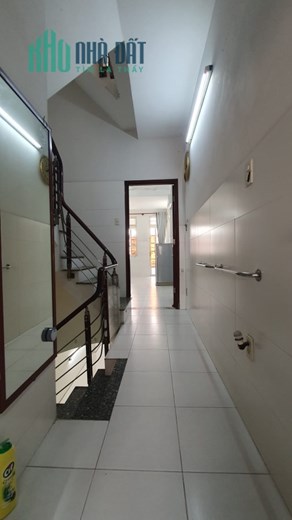CHO THUÊ NGUYÊN CĂN 4 TẦNG 5 PN TÔ HIẾN THÀNH TRUNG TÂM QUẬN 10 GIÁ THUÊ 25 TRIỆU/THÁNG