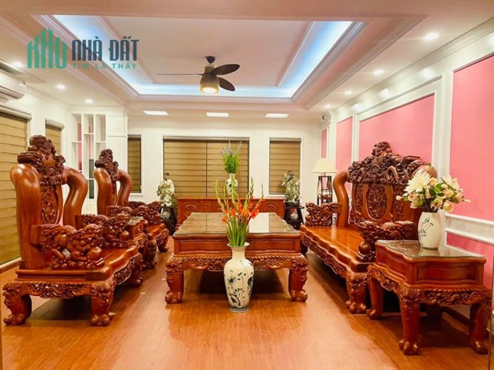 Bán nhà mặt phố Đường 800A, Cầu Giấy 62m, 6 tầng, giá: 12.9 tỷ
