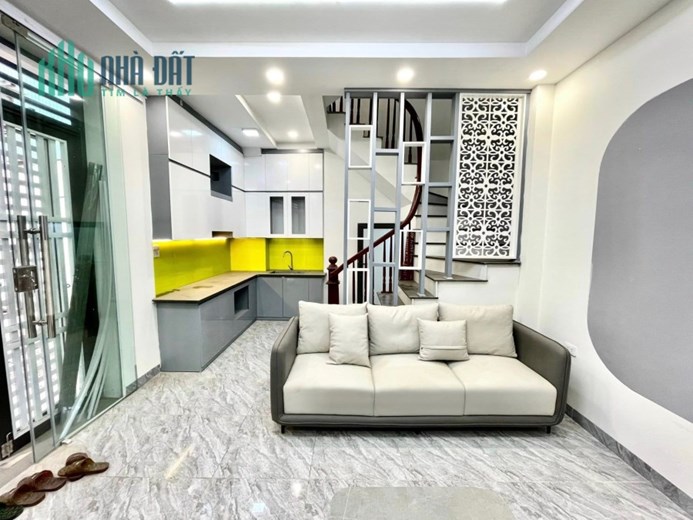 Nhà đẹp, Trần Phú Hà Đông, 35m, ô tô đỗ cách nhà 70m, giá nhỉnh 3 tỷ