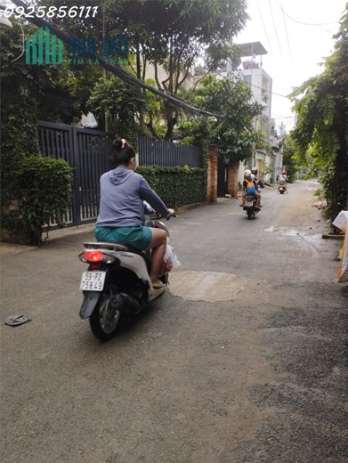 Nhà bán Hiệp Bình Chánh - 210m2 sàn  -hẻm ô tô 5 chỗ thông Gần  Đ,Hiệp Bình