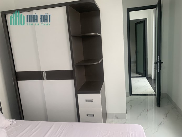 TRỐNG 1 PHÒNG NỘI THẤT CAO CẤP, chỉ 4tr TRONG NHÀ 3 TẦNG MỚI XÂY FULL TIỆN NGHI, QUẬN 8