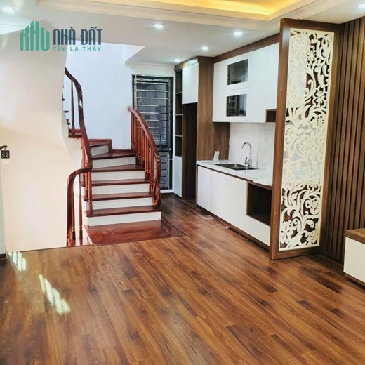 Nhà lô góc - thiết kế hiện đại - nhà xây 5 tầng 
ngõ thông - ở hay kinh  doanh văn phòng