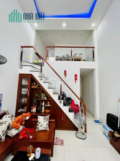 23.Hoàng Bật Đạt, P15 - Tân Bình, Hẻm Xe hơi vào nhà chỉ 4 tỷ 390