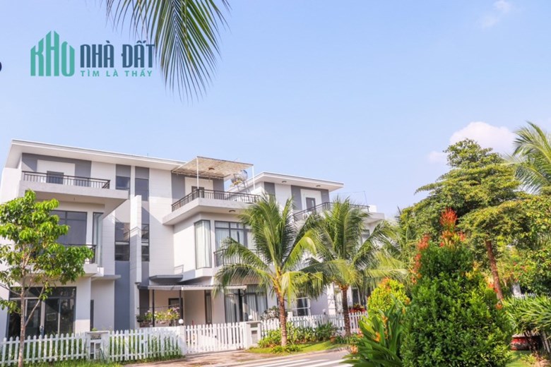 Chủ nhà Cần bán căn góc biệt thự Bella Villa, Đức Hoà, Long An 168,9m2.
