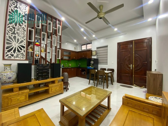 Cho thuê nhà nguyên căn, HGĐ, 30m2, 5T, 3N, 4m, 9Tr, full nội thất, An Dương.