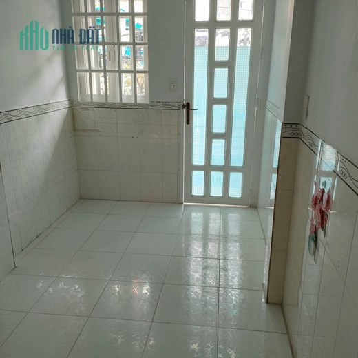 NHÀ NHỎ CỰC HIẾM 1 TRỆT 1 LẦU 1 TỶ 6 ĐƯỜNG NGUYỄN VĂN LƯỢNG, SỔ HỒNG RIÊNG