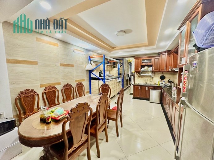 Bán Gấp Nhà Tô Hiệu Tân Phú, 5 Tầng, Cạnh Chung cư RICHSTAR, HXH 7M