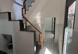 F6Q6 -2 TẦNG CÓ 1PN Ở TẦNG TRỆT - TẶNG TOÀN BỘ NỘI THẤT XỊN -NHÀ MỚI