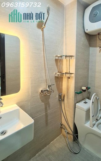 SIÊU CCMN Ở LUÔN KINH DOANH CHỈ HƠN 4 TỶ NGAY KHƯƠNG TRUNG 6 NGỦ