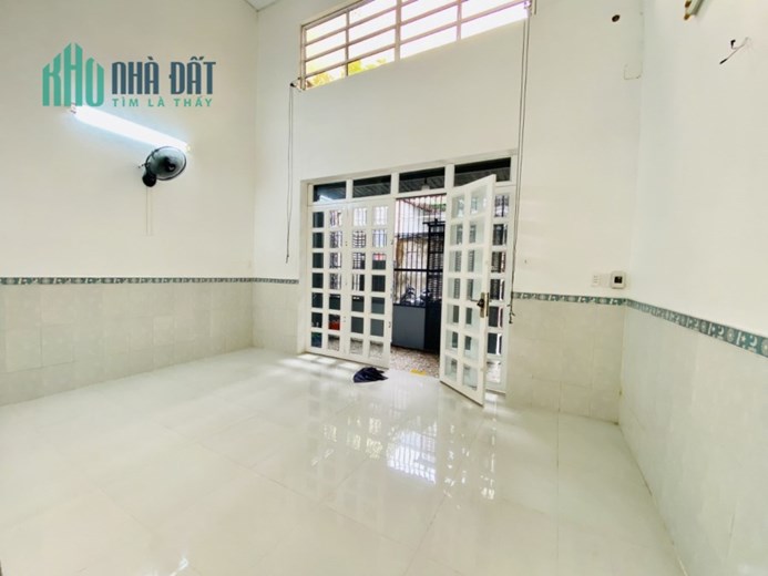 Hẻm xe hơi bán nhà 2 tầng BTCT Tân Hòa Đông Bình Tân 65m2 ngang 5.7 nhỉnh 4 tỷ