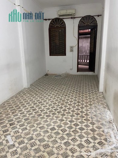 BÁN NHÀ NGÕ PHỐ PHƯƠNG MAI . NHÀ RỘNG , GẦN HỒ PHƯƠNG MAI . GIÁ NHỈNH 90TR/M2
