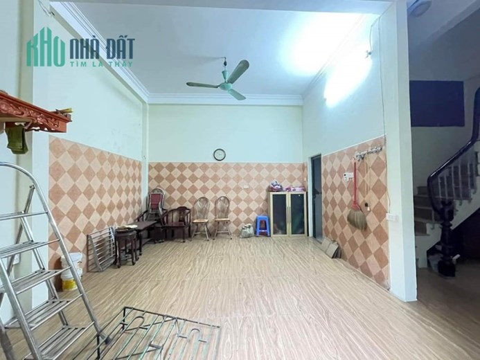 BÁN NHÀ LÊ DUẨN-LÔ GÓC-3 BƯỚC RA PHỐ
