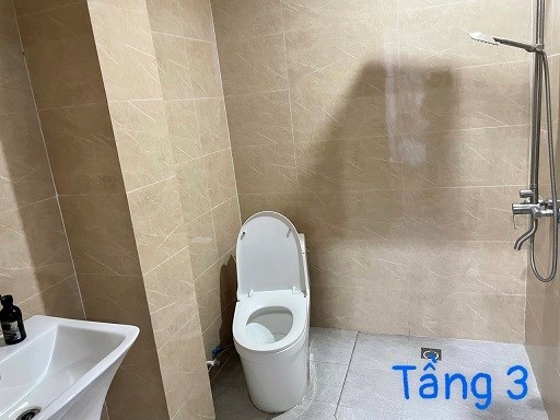 Chính chủ cho thuê MBKD tầng 2 và cho nữ thuê phòng tầng 3 nhà LK D10 ô 36 KĐT Geleximco Lê Trọng