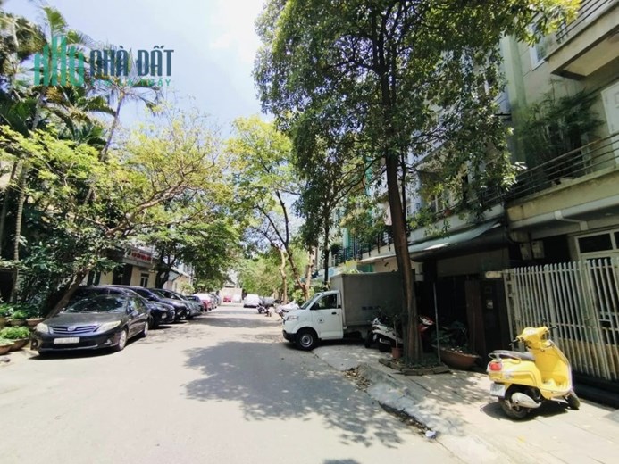 BÁN NHÀ PHÂN LÔ NGUYỄN LƯƠNG BẰNG, ĐỐNG ĐA. 75m2 x 4T, MT 5m. HAI THOÁNG TRƯỚC SAU. GẦN PHỐ. KD ĐA