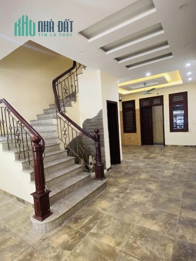 BÁN NHÀ PHÂN LÔ NGUYỄN LƯƠNG BẰNG, ĐỐNG ĐA. 75m2 x 4T, MT 5m. HAI THOÁNG TRƯỚC SAU. GẦN PHỐ. KD ĐA