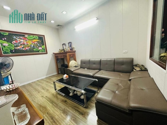 Siêu Phẩm Duy Nhất Phố Cầu Diễn 47m2 x 3 tầng,  giá 2.5 tỷ, Oto vài bước chân