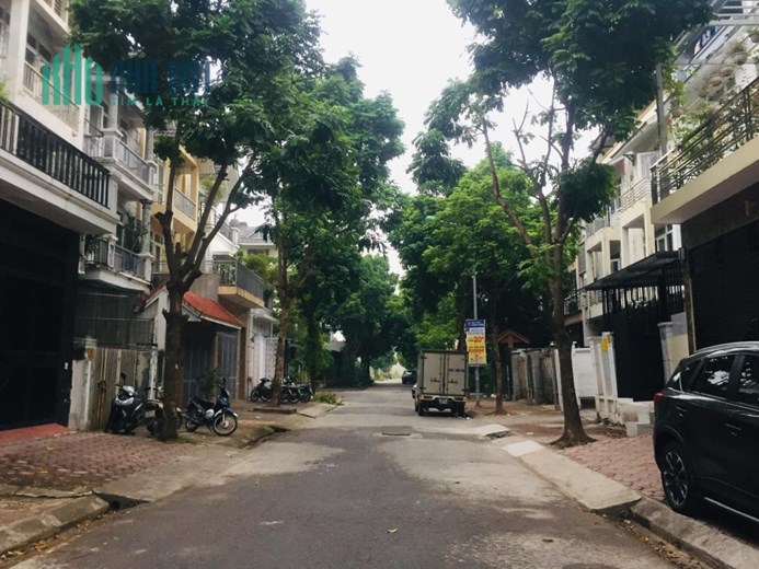 Liền Kề La Khê, 56m, view trường, hơn 7 tỷ
