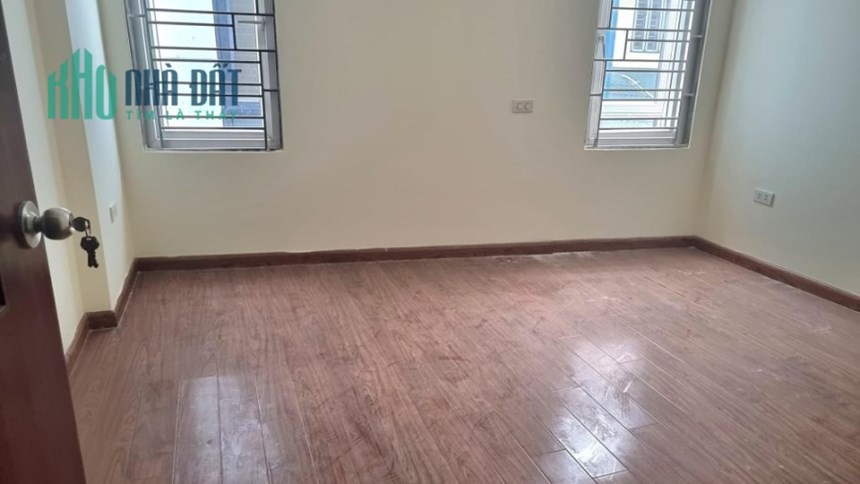 Tài chính hơn 3 tỷ có ngay nhà 4 tầng mới ,44 m2 Ngọc Thụy ,Long Biên