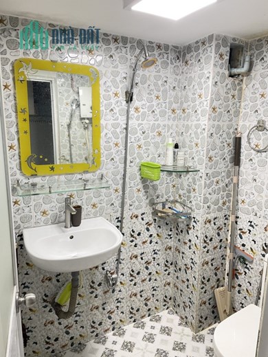 Bán NHÀ RẺ Đoàn Văn Bơ Q4 Ngang 3x12.5m- đúc 4 tấm dưới  3 tỷ