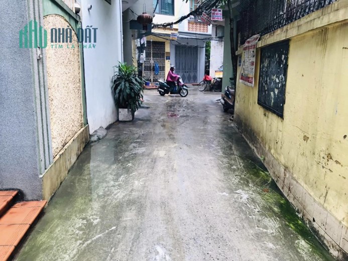 BÁN NHÀ PHỐ MINH KHAI - HAI BÀ TRƯNG - 44M x 3 TẦNG- NGÕ THÔNG - 3 GÁC PHI - GẦN OTO - NHỈNH 5 TỶ