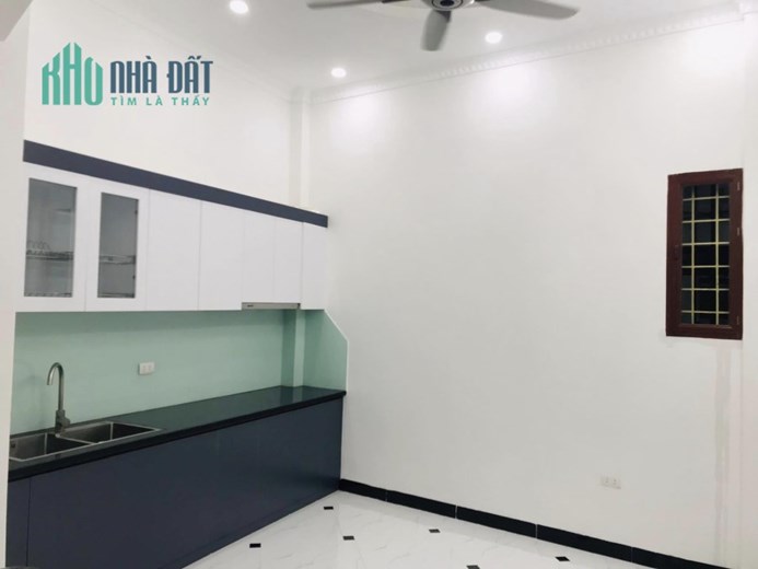 BÁN NHÀ PHỐ MINH KHAI - HAI BÀ TRƯNG - 44M x 3 TẦNG- NGÕ THÔNG - 3 GÁC PHI - GẦN OTO - NHỈNH 5 TỶ