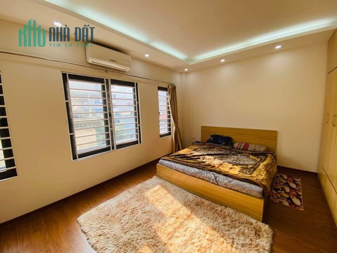 RẺ! Chùa Láng, gần hồ, nhà thoáng, ngõ nông, 37m, 4T, chỉ 4.2 tỷ
