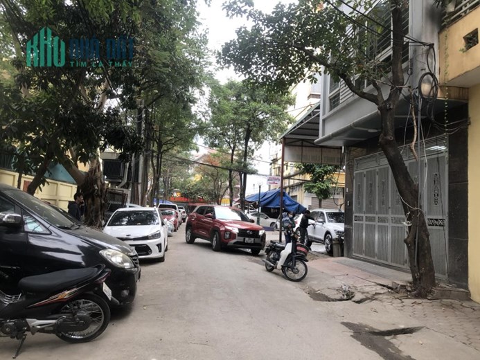 70m 6 Tầng Mặt Tiền 5.5m Phố Nguyễn Khánh Toàn Cầu Giấy. Ô Tô Tránh Dừng Đỗ Ngày Đêm. Vỉa Hè Rộng