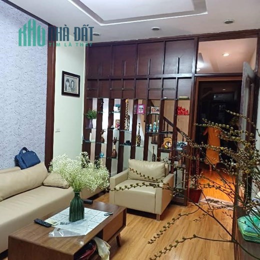 Hiếm Nguyễn Khang 40m2 X 6T, nhà đẹp long lanh, ngõ nông thông thoáng gần ô tô 4,55 tỷ.