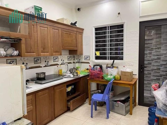 NHÀ PHỐ TRẦN DUY HƯNG. BÁN NHANH, CƠ HỌI KHÔNG THỂ BỎ QUA