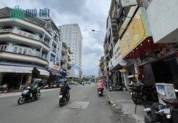 Bán nhà MT ngay Coop Mart Phan Xích Long. Nhà ngang 7m, nở hậu - 1 đời chủ