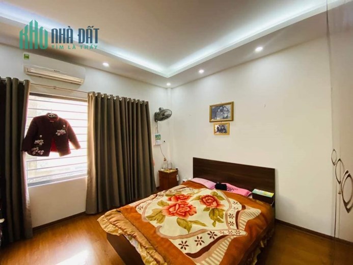 RẺ! Chùa Láng, gần hồ, nhà thoáng, ngõ nông, 37m, 4T, chỉ 4.2 tỷ