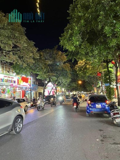 Ngọc Lâm 5 tầng- 5m ra mặt phố, nhà đang kinh doanh cửa hàng- 3.X tỷ lương lượng mạnh.