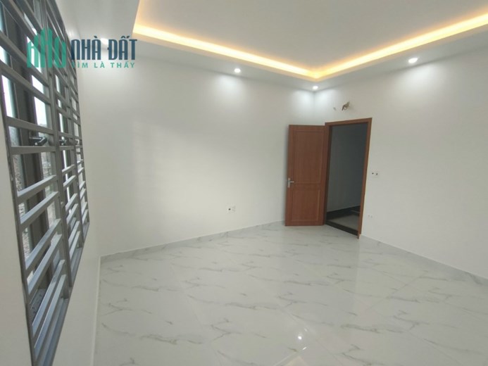 Bán nhà 4 Tầng xây Mới Ngô Gia tự 50 M