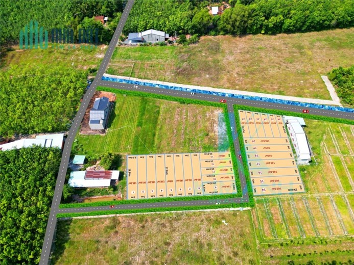 Cực SỐC :  Đất Ngợp
Rộc B, Thạnh Đức, Gò Dầu, Tây Ninh Giá Chỉ 900tr
