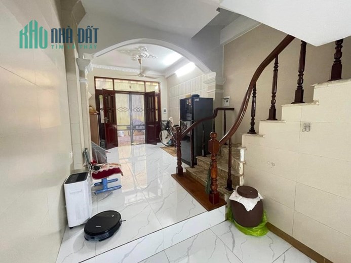 BÁN NHÀ THỊNH LIỆT - HOÀNG MAI- KHU HÀNH CHÍNH QUẬN-NHÀ 5 TẦNG -NỘI THẤT ĐẦY ĐỦ