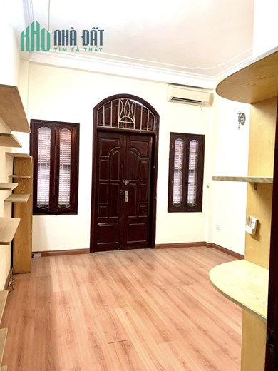 Chính chủ bán nhà Đống Đa, ô tô vào nhà, lô góc, kinh doanh. Dt 50m, 4 t, măt tiền 3.9m.
Chính chủ