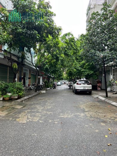 CHÍNH CHỦ CẦN BÁN LÔ ĐẤT VÀNG HÀ ĐÔNG - VỊ TRÍ ĐẮC ĐỊA - NGAY NGÃ TƯ CỘT ĐỒNG HỒ VĂN PHÚ - SỔ VUÔNG