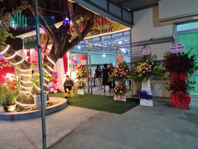 Cần sang nhượng lại mặt bằng nằm trên đường trục chính để kinh doanh buôn bán tại địa chỉ Thôn 8 Xã