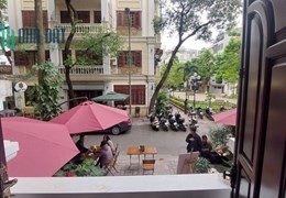 BIỆT THỰ TRUNG HÒA - VIEW CÔNG VIÊN - VỈA HÈ Ô TÔ TRÁNH - AN NINH 24/7 - MT 10M