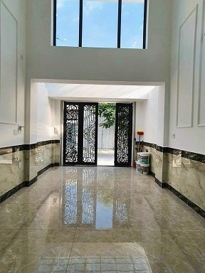 Cho thuê nhà nguyên căn 5 tầng tại 160/80/1 Đường 1 Phường Long Trường, Quận 9