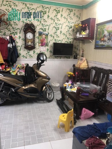 CHÍNH CHỦ Cần Bán Gấp Căn Nhà Đẹp Vị Trí Đắc Địa Tại Huyện Bình Chánh