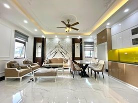 Bán nhà mặt ngõ khẩu Việt Hưng,KD Đỉnh,ngõ to rộng,gara ô tô.,50M,6 tầng,thang máy, trên 6 tỷ