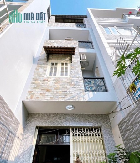 Bán Nhà Hẻm Ô tô Quận 4 - 65m2, 4 Tầng BTCT, Sân Thượng, Mới ở Ngay